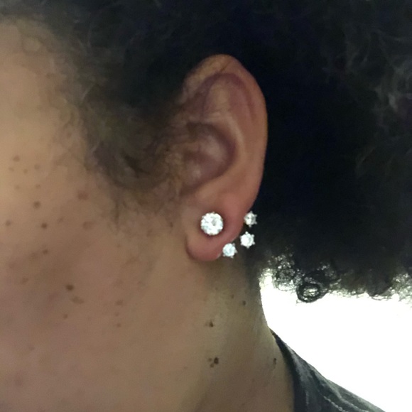 EUC Sets of Fashion Earrings - Picture 3 of 4